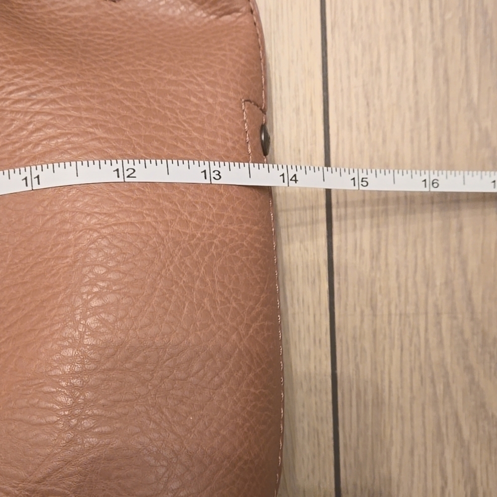 NWOT MATT&NAT LEXI Vegan Bucket Bag - Picture 8 of 11